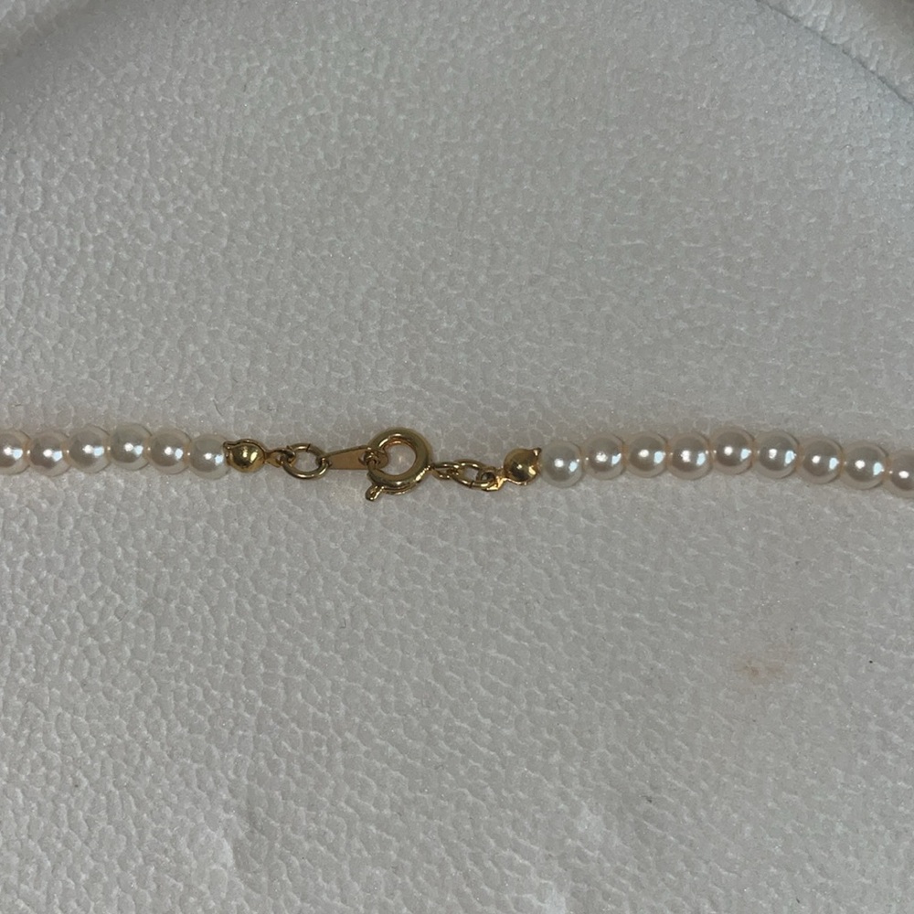 Beautiful necklace with cross pendant - Picture 3 of 5